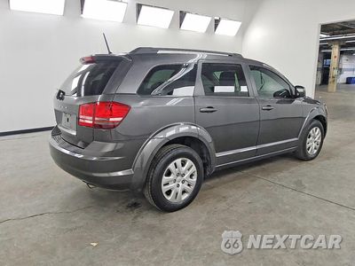 Trzecie zdjęcie samochodu z tyłu: 2020 DODGE JOURNEY SE VIN:3C4PDCAB3LT254393 - miniatura