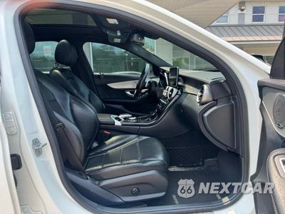 Piąte zdjęcie samochodu w środku: 2015 MERCEDES-BENZ C 300 4MATIC VIN:55SWF4KB9FU000313 - miniatura