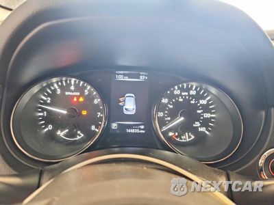Zdjęcie 9 z 12 samochodu: 2017 NISSAN ROGUE SPORT SV VIN:JN1BJ1CR1HW103753 - miniatura