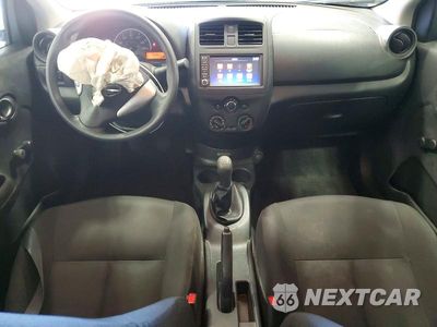 Zdjęcie 8 z 12 samochodu: 2019 NISSAN VERSA S VIN:3N1CN7AP5KL827617 - miniatura