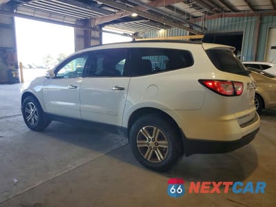 Drugie zdjęcie samochodu z przodu: 2017 CHEVROLET TRAVERSE LT VIN:1GNKVGKD8HJ134223 - miniatura