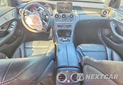 Zdjęcie 8 z 13 samochodu: 2018 MERCEDES-BENZ C 300 4MATIC VIN:55SWF4KB1JU265980 - miniatura