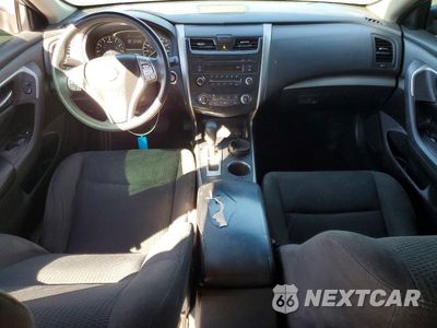 Zdjęcie 8 z 12 samochodu: 2015 NISSAN ALTIMA 2.5 S VIN:1N4AL3AP4FN870845 - miniatura