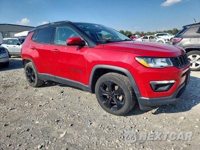 Czwarte zdjęcie samochodu z boku: 2018 JEEP COMPASS LATITUDE VIN:3C4NJCBBXJT494195 - miniatura