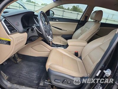 Zdjęcie 7 z 13 samochodu: 2018 HYUNDAI TUCSON LIMITED VIN:KM8J33A29JU633938 - miniatura