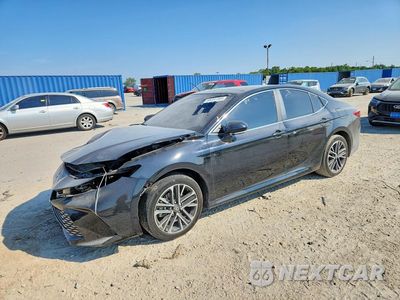 2026 TOYOTA CAMRY XLE 4T1DBADK5TU556892 - główne zdjęcie licytacji z USA - miniatura