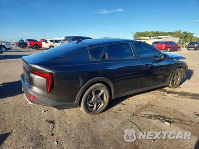 Trzecie zdjęcie samochodu z tyłu: 2025 KIA K4 LXS VIN:3KPFT4DE3SE030523 - miniatura