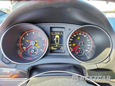 Zdjęcie 9 z 12 samochodu: 2012 VOLKSWAGEN GTI VIN:WVWHD7AJ7CW175001 - miniatura
