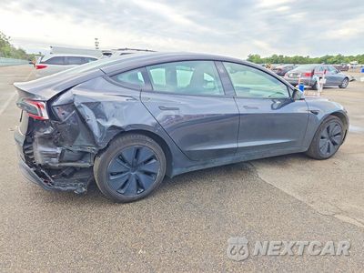 Trzecie zdjęcie samochodu z tyłu: 2025 TESLA MODEL 3 VIN:5YJ3E1EA0SF884323 - miniatura