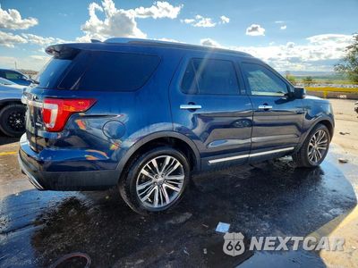 Trzecie zdjęcie samochodu z tyłu: 2016 FORD EXPLORER PLATINUM VIN:1FM5K8HT6GGD21888 - miniatura