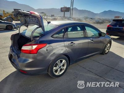 Trzecie zdjęcie samochodu z tyłu: 2014 FORD FOCUS SE VIN:1FADP3F24EL155993 - miniatura