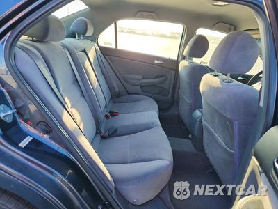 Zdjęcie 10 z 13 samochodu: 2003 HONDA ACCORD LX VIN:JHMCM56313C077073 - miniatura