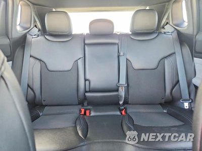 Zdjęcie 10 z 13 samochodu: 2025 JEEP COMPASS LATITUDE VIN:3C4NJDBN2ST502629 - miniatura