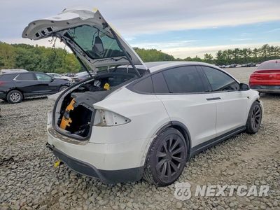 Trzecie zdjęcie samochodu z tyłu: 2022 TESLA MODEL X VIN:7SAXCBE55NF356882 - miniatura