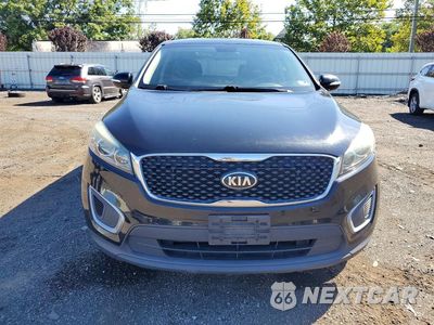 Piąte zdjęcie samochodu w środku: 2017 KIA SORENTO L VIN:5XYPG4A39HG261076 - miniatura