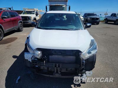 Piąte zdjęcie samochodu w środku: 2020 NISSAN KICKS S VIN:3N1CP5BV8LL501422 - miniatura