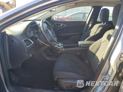 Zdjęcie 7 z 12 samochodu: 2015 CHRYSLER 200 LIMITED VIN:1C3CCCAB6FN714608 - miniatura
