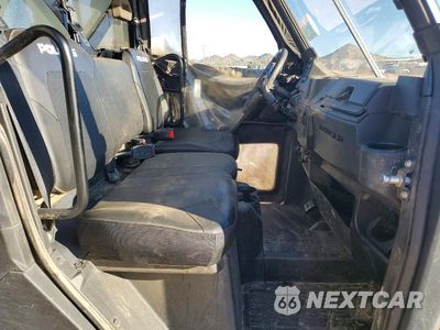 Piąte zdjęcie samochodu w środku: 2024 POLARIS RANGER 1000 UTILITY VEHICLE VIN:4XATAE998R8699778 - miniatura