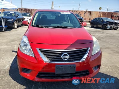 Piąte zdjęcie samochodu w środku: 2014 NISSAN VERSA 1.6 SV VIN:3N1CN7AP2EK463263 - miniatura
