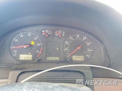 Zdjęcie 9 z 12 samochodu: 1999 VOLKSWAGEN PASSAT GLS VIN:WVWMA63B2XE161963 - miniatura