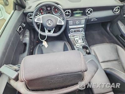 Zdjęcie 8 z 12 samochodu: 2020 MERCEDES-BENZ SLC 300 VIN:WDDPK3JA9LF167692 - miniatura