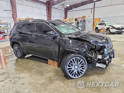 Czwarte zdjęcie samochodu z boku: 2022 JEEP COMPASS LIMITED VIN:3C4NJDCB7NT140581 - miniatura