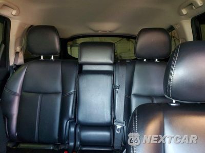 Zdjęcie 10 z 13 samochodu: 2019 NISSAN PATHFINDER SL VIN:5N1DR2MM4KC620430 - miniatura