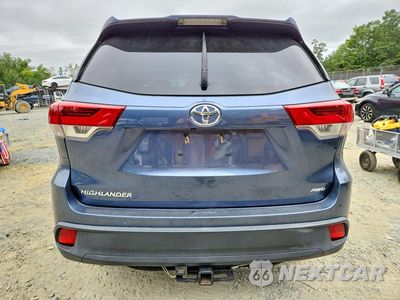 Zdjęcie 6 z 13 samochodu: 2017 TOYOTA HIGHLANDER LE VIN:5TDBZRFH1HS442911 - miniatura