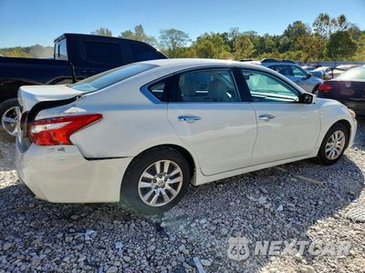 Trzecie zdjęcie samochodu z tyłu: 2016 NISSAN ALTIMA 2.5 S VIN:1N4AL3AP6GC150539 - miniatura