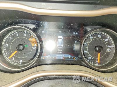 Zdjęcie 9 z 13 samochodu: 2016 JEEP CHEROKEE LIMITED VIN:1C4PJMDS7GW132890 - miniatura