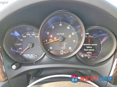 Zdjęcie 9 z 13 samochodu: 2021 PORSCHE MACAN GTS VIN:WP1AG2A53MLB51178 - miniatura