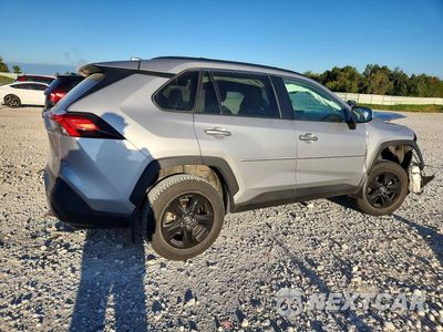 Trzecie zdjęcie samochodu z tyłu: 2021 TOYOTA RAV4 XLE VIN:2T3P1RFV2MW149918 - miniatura