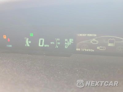 Zdjęcie 9 z 13 samochodu: 2013 TOYOTA PRIUS TWO VIN:JTDKN3DU6D0352658 - miniatura