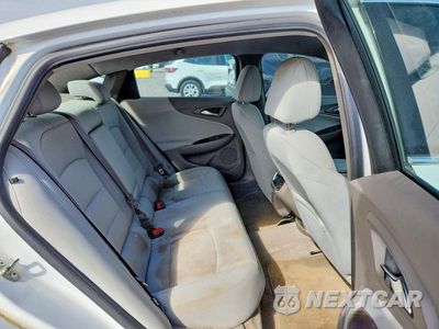 Zdjęcie 10 z 12 samochodu: 2016 CHEVROLET MALIBU LT VIN:1G1ZE5ST9GF219648 - miniatura
