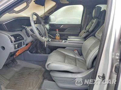 Zdjęcie 7 z 13 samochodu: 2018 LINCOLN NAVIGATOR RESERVE VIN:5LMJJ2LT7JEL09626 - miniatura