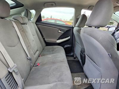 Zdjęcie 10 z 12 samochodu: 2013 TOYOTA PRIUS THREE VIN:JTDKN3DU4D5565241 - miniatura