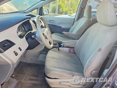 Zdjęcie 7 z 13 samochodu: 2011 TOYOTA SIENNA LE VIN:5TDKK3DC0BS082868 - miniatura
