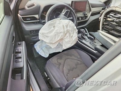 Zdjęcie 8 z 13 samochodu: 2023 TOYOTA HIGHLANDER LE VIN:5TDKDRBH8PS015390 - miniatura