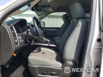 Zdjęcie 7 z 12 samochodu: 2016 RAM 1500 SLT VIN:1C6RR7LM7GS303979 - miniatura