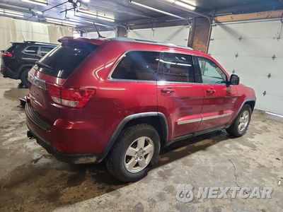 Trzecie zdjęcie samochodu z tyłu: 2011 JEEP GRAND CHEROKEE LAREDO VIN:1J4RR4GG6BC552699 - miniatura