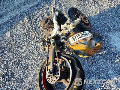 Zdjęcie 6 z 8 samochodu: 2003 KAWASAKI ZX900 F1 ZX-9R VIN:JKAZX2F143A007640 - miniatura