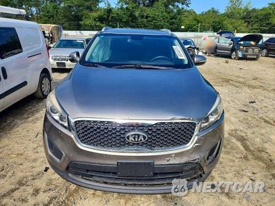 Piąte zdjęcie samochodu w środku: 2016 KIA SORENTO LX VIN:5XYPG4A39GG045923 - miniatura