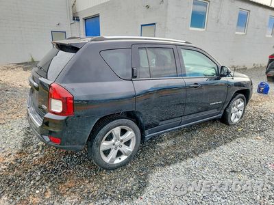 Trzecie zdjęcie samochodu z tyłu: 2015 JEEP COMPASS LATITUDE VIN:1C4NJDEB0FD370869 - miniatura