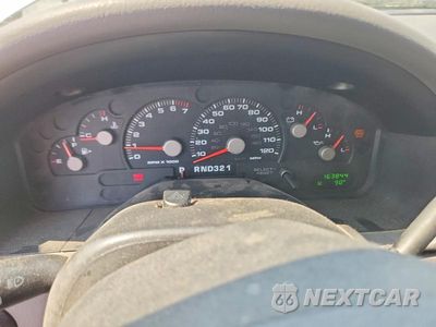 Zdjęcie 9 z 13 samochodu: 2004 FORD EXPLORER XLT VIN:1FMZU63W44ZA35393 - miniatura