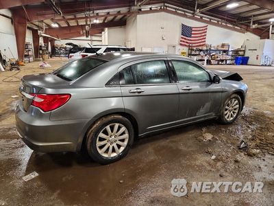 Trzecie zdjęcie samochodu z tyłu: 2013 CHRYSLER 200 LIMITED VIN:1C3CCBCG1DN501355 - miniatura