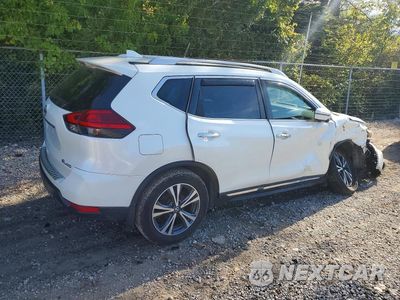 Trzecie zdjęcie samochodu z tyłu: 2017 NISSAN ROGUE SL VIN:5N1AT2MV9HC884863 - miniatura