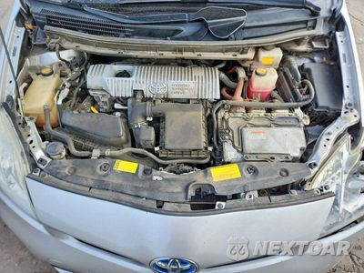Zdjęcie 11 z 12 samochodu: 2012 TOYOTA PRIUS THREE VIN:JTDKN3DUXC5471637 - miniatura