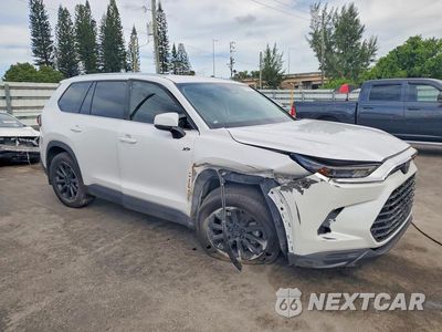 Czwarte zdjęcie samochodu z boku: 2026 TOYOTA GRAND HIGHLANDER XLE VIN:5TDAAAA51TS040218 - miniatura