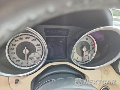 Zdjęcie 9 z 12 samochodu: 2016 MERCEDES-BENZ SLK 300 VIN:WDDPK3JA9GF120636 - miniatura