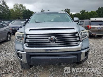 Piąte zdjęcie samochodu w środku: 2018 TOYOTA TUNDRA CREWMAX LIMITED VIN:5TFHW5F19JX765635 - miniatura